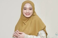 Jadi Janda, Inara Rusli...