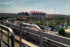Tarif Parkir Inap Bandara...
