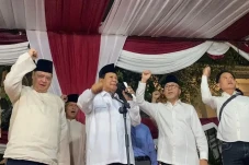 Menlu Inggris: Selamat...