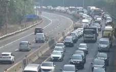 Puncak Arus Mudik Diprediksi...