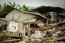 Gempa Tuban Magnitudo...