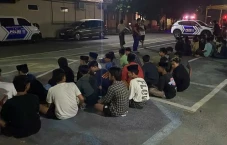 Polisi Gerebek Balapan...
