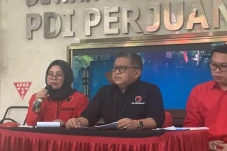 PDIP Ajukan 13 Permohonan...