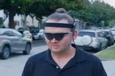 Gebrakan Baru, Elon...