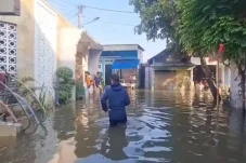23 RT dan 1 Ruas Jalan...