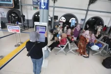 Tiket Kereta Lebaran...