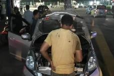 Puluhan Kendaraan Mogok...