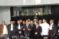 Timnas AMIN Ingin Hadirkan...