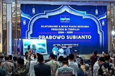 Hadiahkan Karya Lukis...