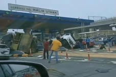 Lima Kendaraan Terlibat...