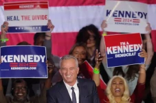 Siapa Robert F Kennedy...