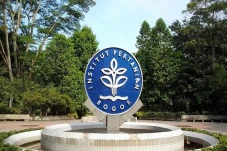 Anti Nganggur, 10 Universitas...