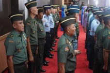 33 Jenderal TNI AD Masuk...