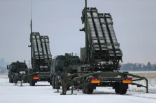 5 Alasan NATO Terlalu...