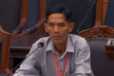 Saksi Ungkap Ada Lurah...