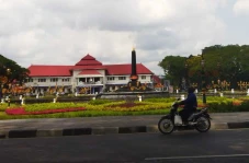 Kota Malang Berusia...