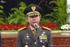 Panglima TNI Mutasi...