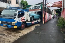 KPK Sita Mobil Antik...