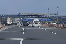 Diskon Tarif Tol Mulai...