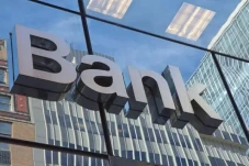 Ada Bank Bangkrut di...