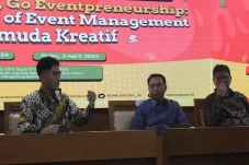 Kemenpora: Pemuda Dituntut...