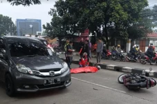 2 Pejalan Kaki dan 1...