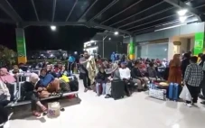Ribuan Pemudik Padati...
