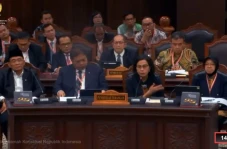 Kubu AMIN Anggap Kesaksian...
