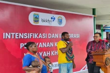 Kepala BKKBN Dorong...
