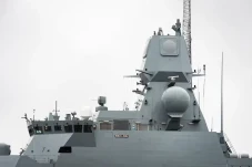 Senjata Kapal Perang...
