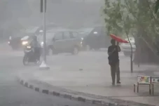 Cuaca Hari Ini: Hujan...