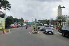 Jalur Puncak Bogor Ramai...