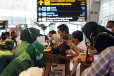 323.237 Kendaraan Mengarah...