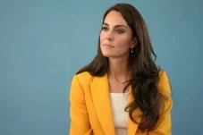 Ibu Kate Middleton Terlilit...
