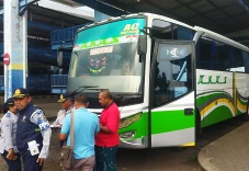 Tarif Tiket Bus saat...