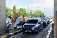 Hindari Kemacetan di...