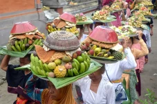 5 Tradisi Unik Sambut...