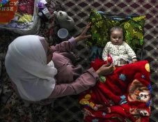 Ibu-ibu Palestina di...