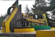 20 PTN Vokasi Favorit...
