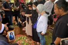 Isak Tangis Keluarga...