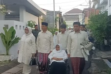 Anies Baswedan dan Keluarga...