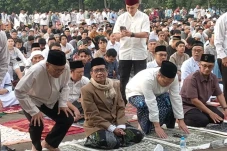 Jadi Khatib Salat Id...