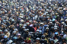 Apa Perbedaan Perayaan...