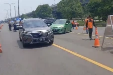 Tol Japek Padat, Contra...