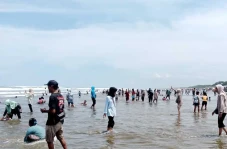 20.000 Pengunjung Padati...