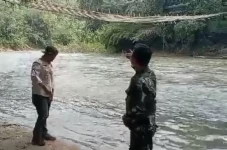 Jembatan Putus di Lebak...