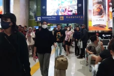 Suasana Kedatangan di...