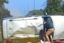 Ngebut di Tol Pasteur...