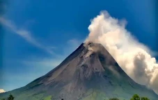 Aktivitas Gunung Merapi...