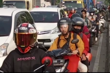 H+4 Lebaran, Ribuan...